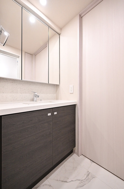 洗面設備　別部屋参考画像