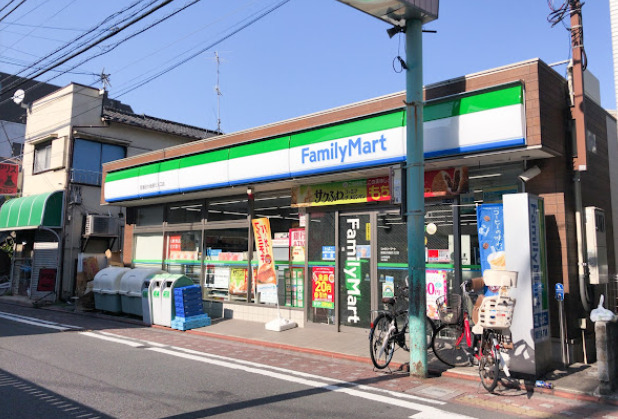 コンビニ　ファミリーマート 西蒲田大城通り入口店（コンビニ）まで565m