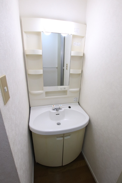 洗面設備　あると便利な独立洗面化粧台♪