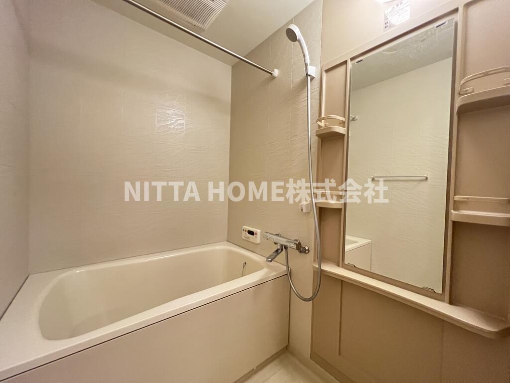 バス・シャワールーム　追い炊き機能も設置済み！