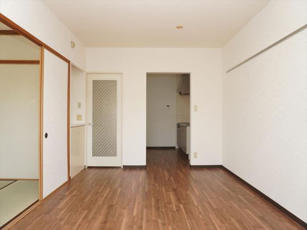 居室・リビング　内装