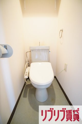 ＪＲ総武線 千葉駅 徒歩1分 3階建 築31年のトイレ写真