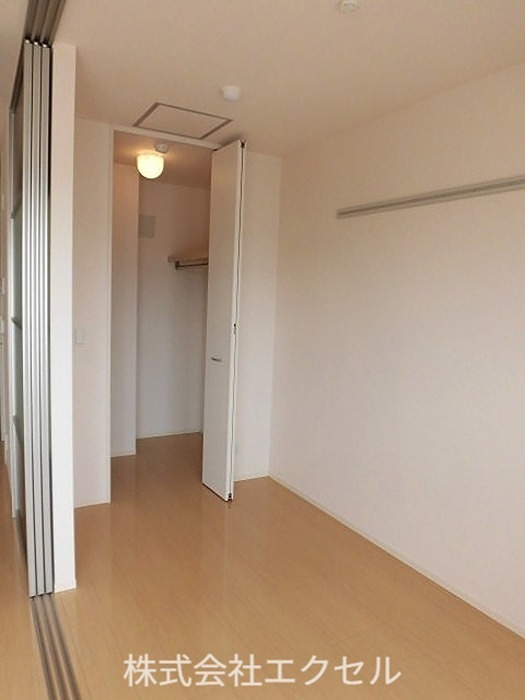 その他部屋・スペース　フローリングの室内です。