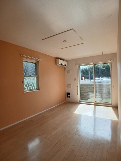 居室・リビング　【ＬＤＫ１３．６帖】　開放感あるリビング★