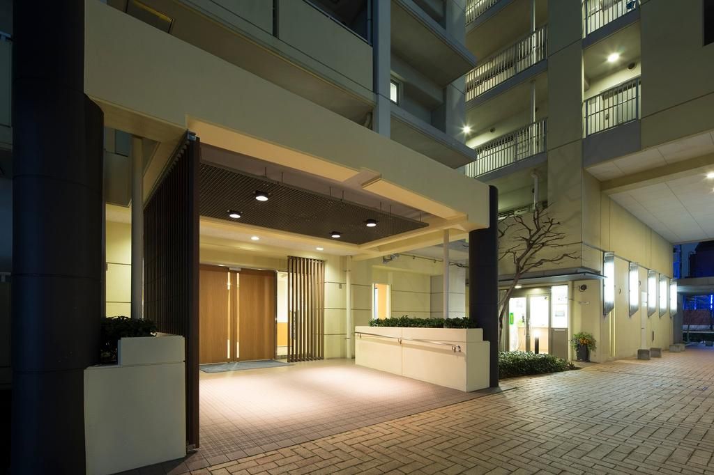 エントランス　ゆとりのあるエントランスです