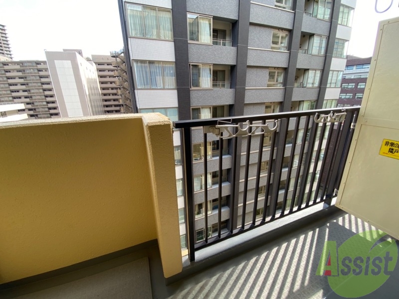 バルコニー　バルコニーがあるので洗濯物は外に干せそうですね～