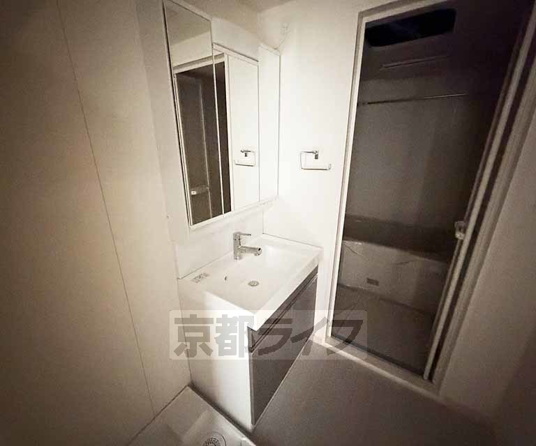 建物外観　・建築中