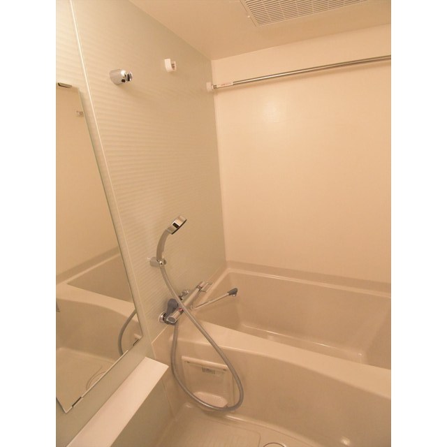 バス・シャワールーム　お風呂です