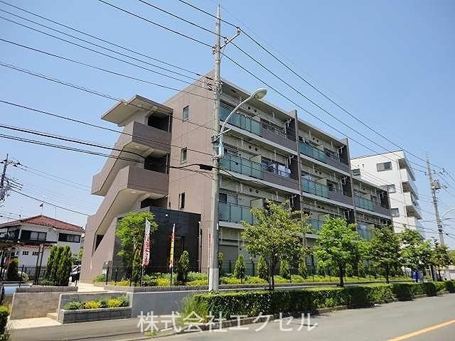 建物外観　オートロック完備のマンションです。