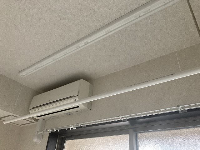 その他　室内物干し設備あります。