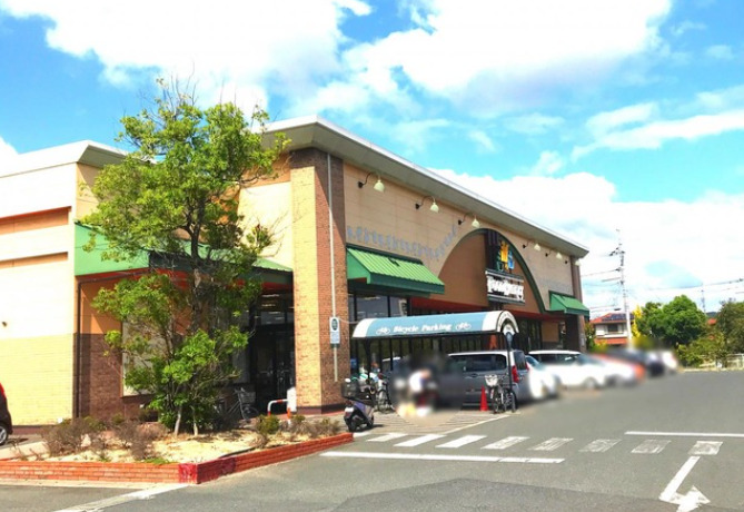 スーパー　ニシナフードバスケット　福島店（スーパー）まで724m