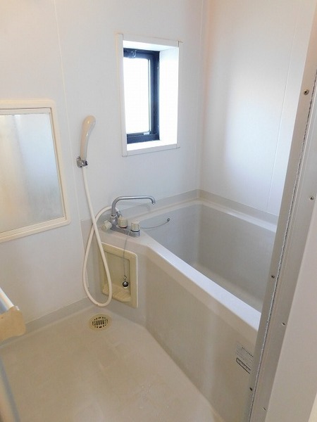 バス・シャワールーム　※現況を優先します。