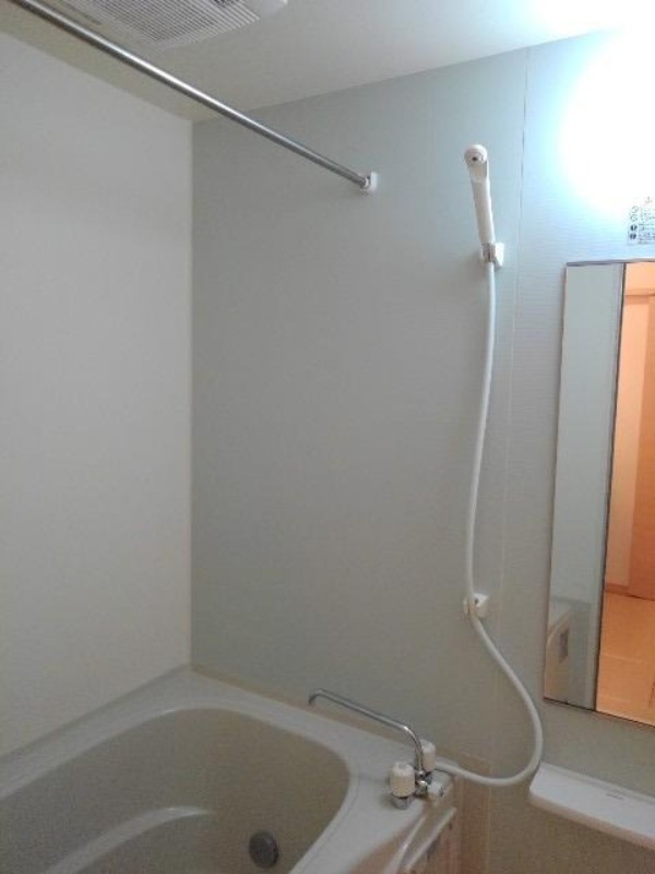 バス・シャワールーム　図面と現状に相違がある場合には現状を優先