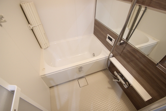 バス・シャワールーム　※別部屋の写真です