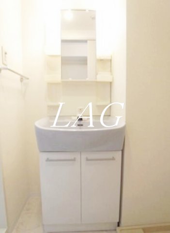 洗面設備　洗面台です。