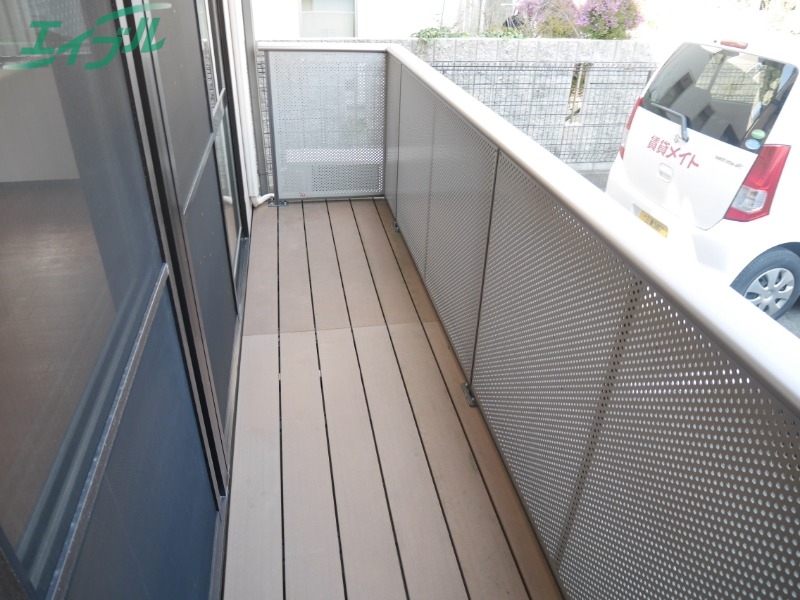 バルコニー　同物件別室写真