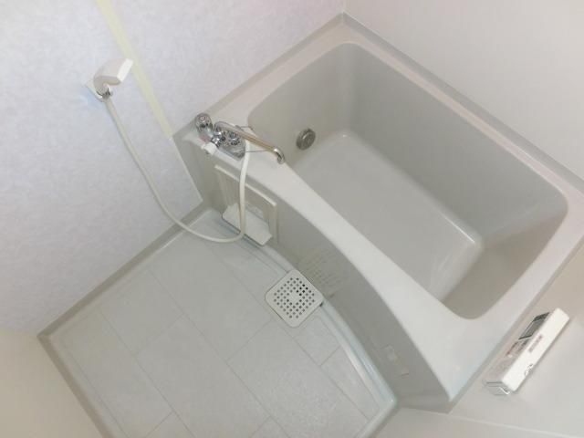 バス・シャワールーム　きれいなバスルーム