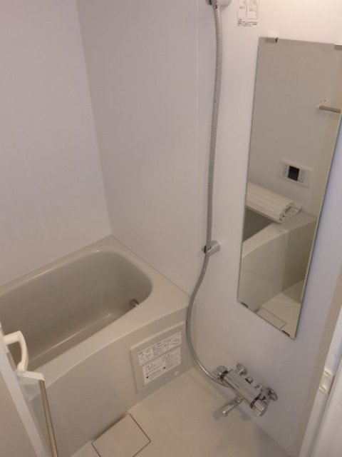 バス・シャワールーム　バスルーム