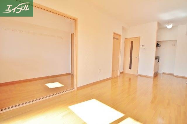 居室・リビング　広めのリビング