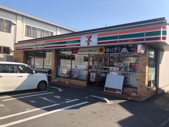コンビニ　セブンイレブン町田小川2丁目店（コンビニ）まで315m