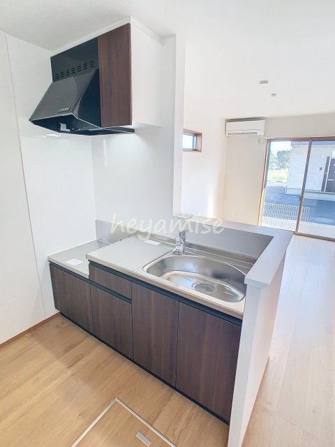 キッチン　写真は別号室です