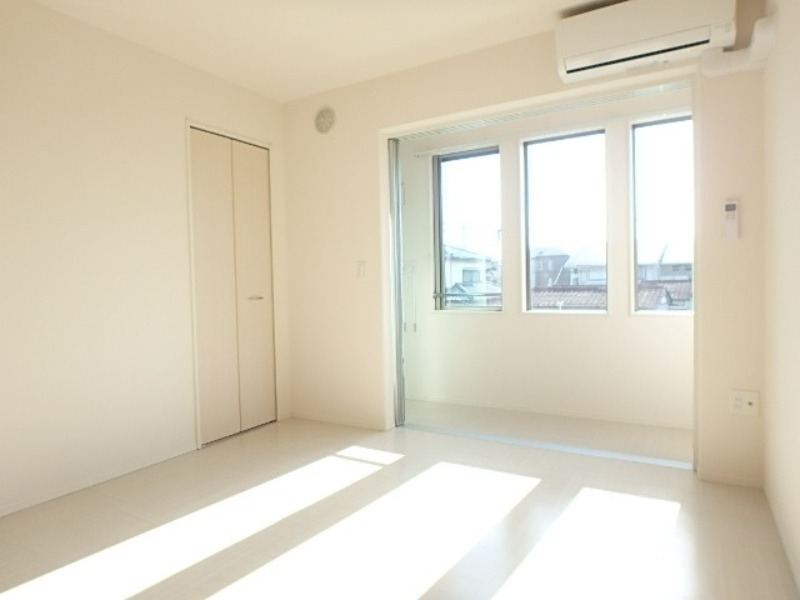 居室・リビング　図面と現状に相違がある場合には現状を優先