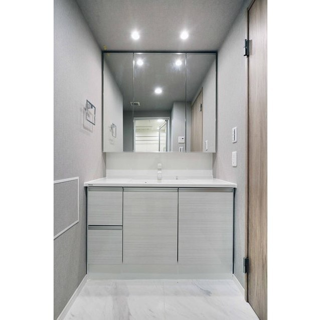 洗面設備　※参考写真（同建物の別のお部屋のお写真となります）