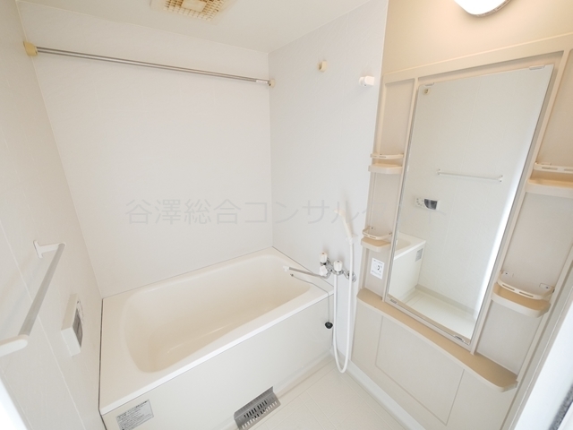 バス・シャワールーム　追い焚きあり