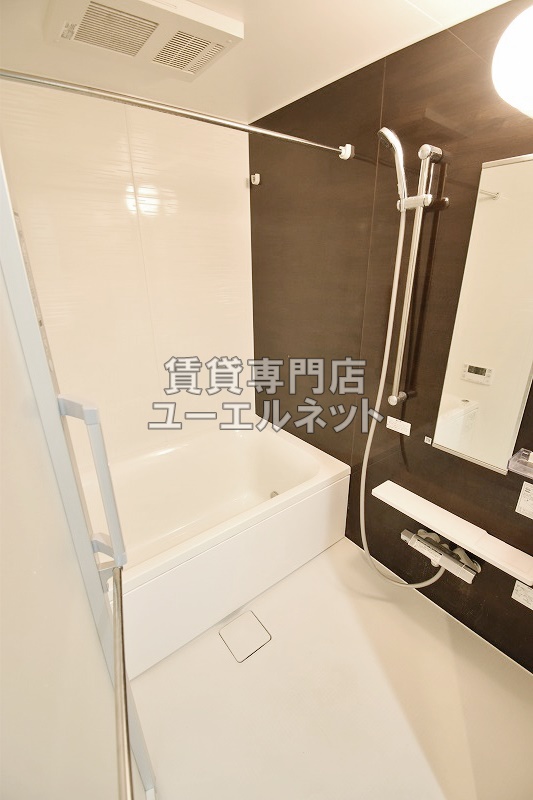バス・シャワールーム　浴室