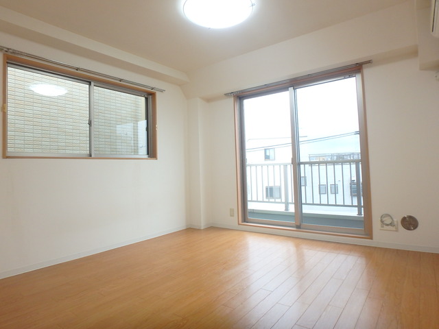 居室・リビング　別室参照