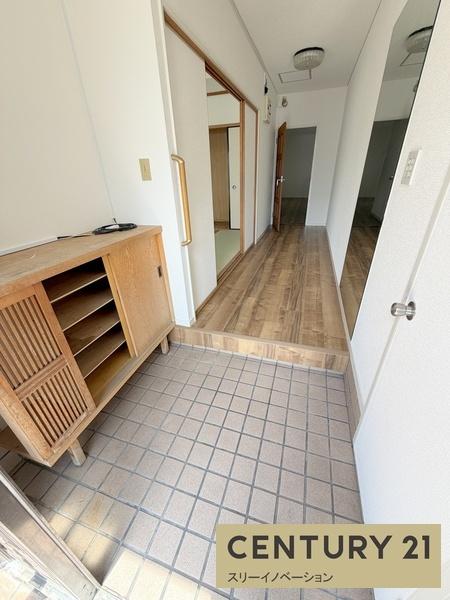 玄関　★玄関広々★