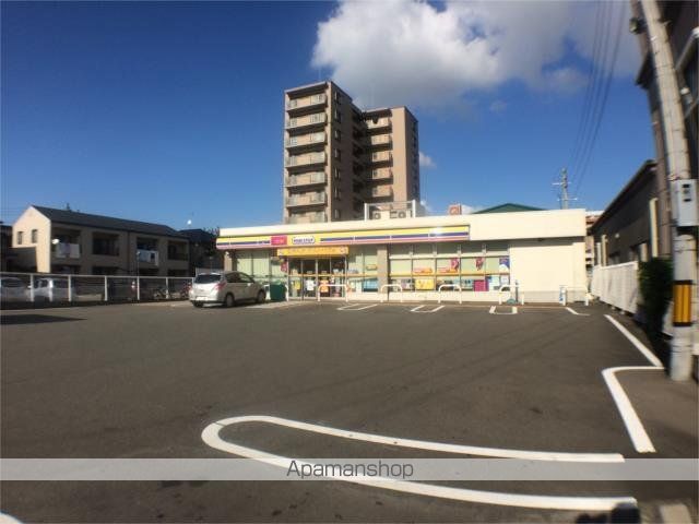 コンビニ　ミニストップ　博多吉塚３丁目店（コンビニ）まで863m