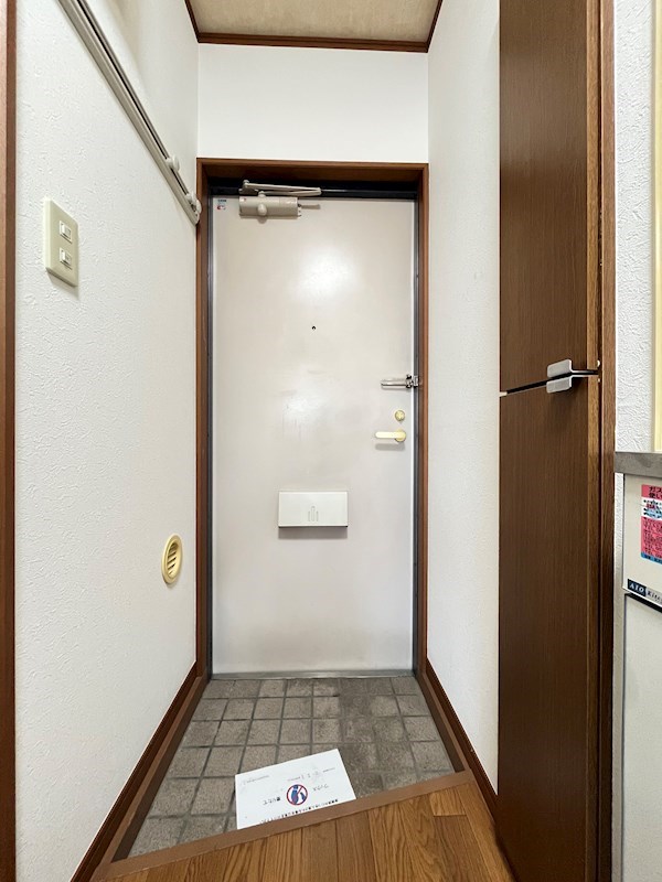 玄関　※参考写真使用