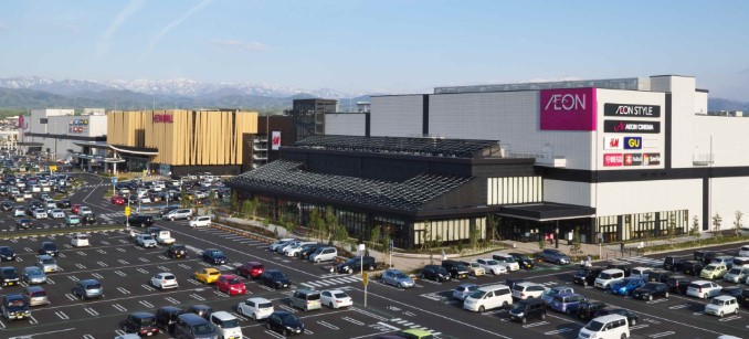 ショッピングセンター　ライトオンイオンモール新小松店（ショッピングセンター）まで1373m