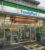 コンビニ　ファミリーマート 南住吉店（コンビニ）まで429m