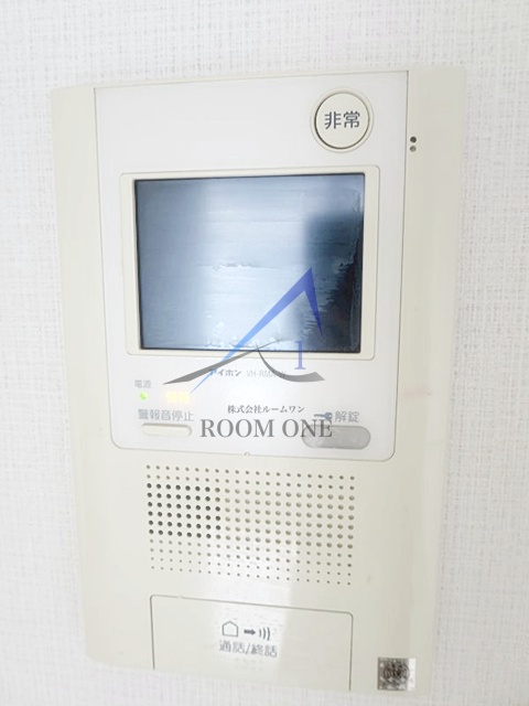 セキュリティ　モニター付きインターホンです。