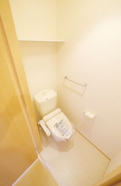 トイレ　ウォシュレット付きです♪