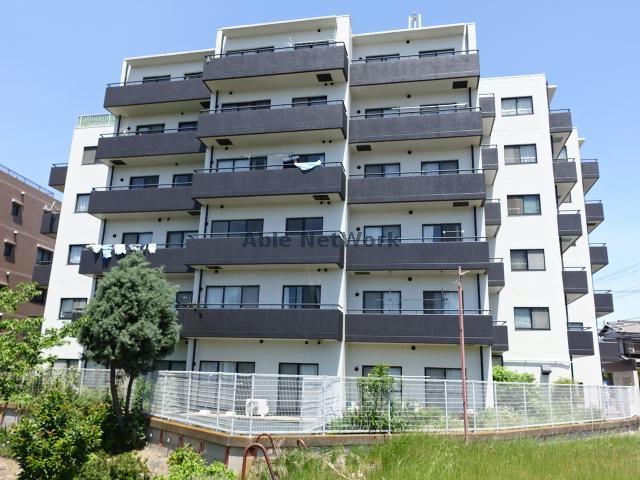 建物外観　エントランス部分