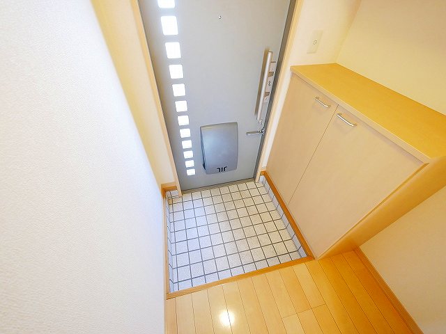 玄関　シンプルで使いやすい玄関です