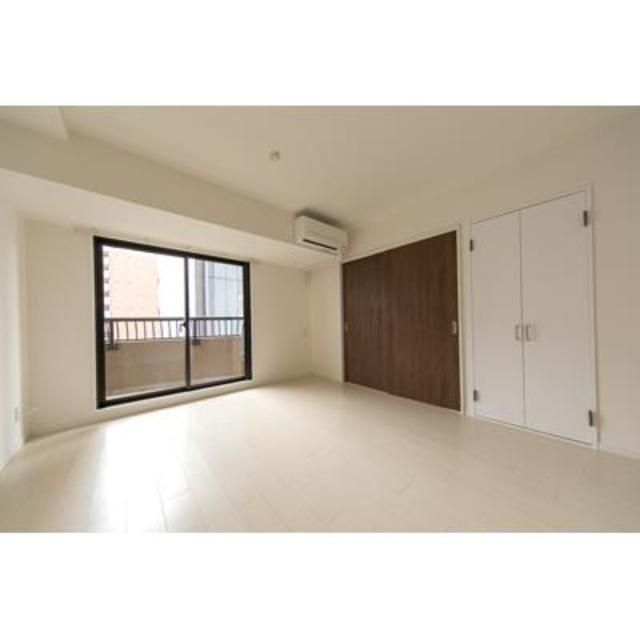 居室・リビング　写真は同タイプ住居です。