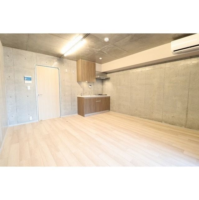 居室・リビング　明るい居間☆
