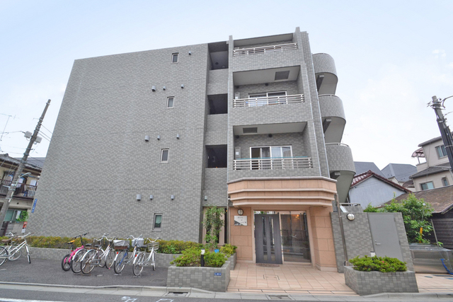 建物外観　落ち着いた外観です。