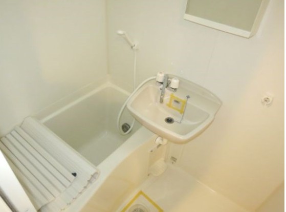 バス・シャワールーム　同物件1K別部屋参考写真です。