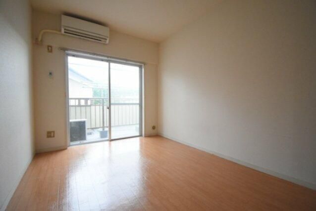 居室・リビング　別部屋の参考写真です。