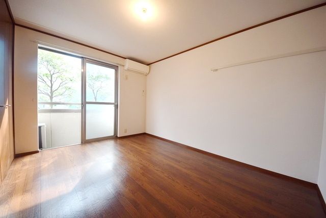 居室・リビング　★７．２帖の広めのお部屋です★