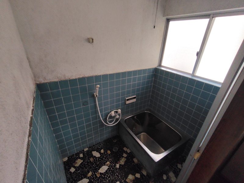 鳥屋荘6号の風呂写真