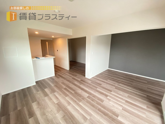 居室・リビング　開放感あふれるリビングです。