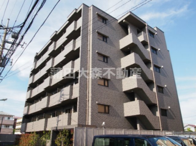 建物外観　2013年5月築　RC鉄筋コンクリート造地上6階建て1K 2
