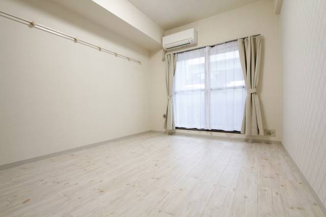 居室・リビング　綺麗なお部屋です。２０７号室の写真です。