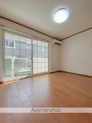 ＪＲ東海道本線 菊川駅 徒歩17分 2階建 築24年の居間写真
